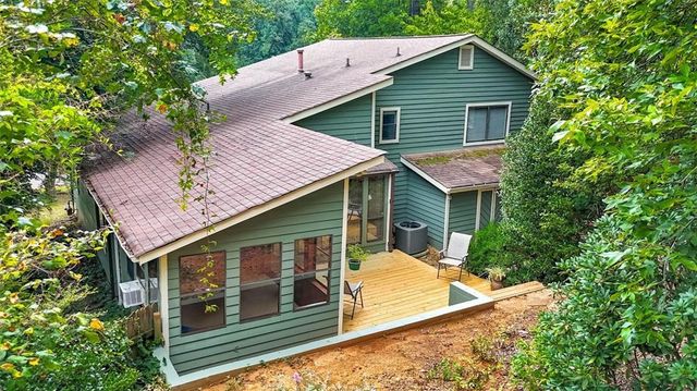 6565 Oakwood Drive, Douglasville, GA 30135