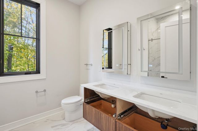 34 Clinton Avenue 2, Dobbs Ferry, NY 10522