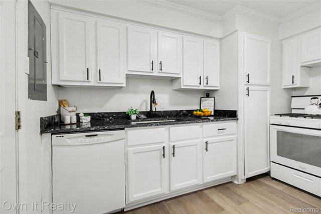 6155 Princess Street, Taylor, MI 48180