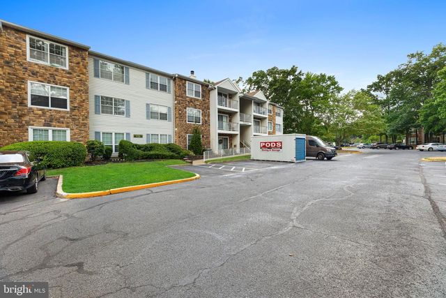 9 MULBERRY CT, Hamilton, NJ 08619