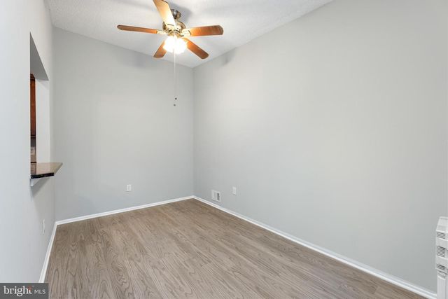 9 MULBERRY CT, Hamilton, NJ 08619