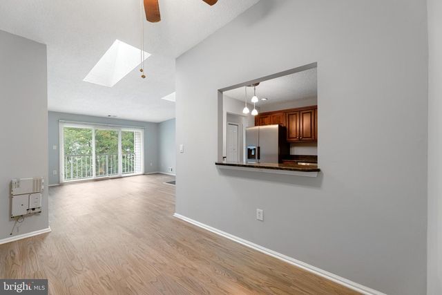 9 MULBERRY CT, Hamilton, NJ 08619