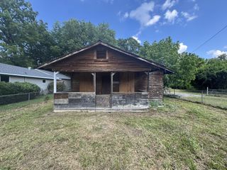 808 Indian Avenue, Rossville, GA 30741