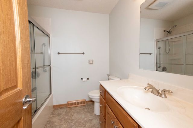 3715 SW 29th Street, Des Moines, IA 50321