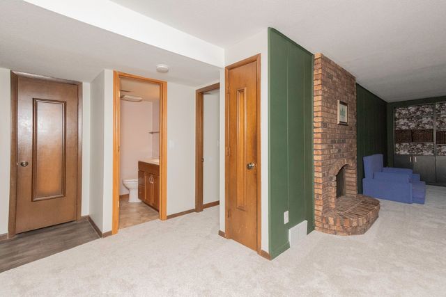 3715 SW 29th Street, Des Moines, IA 50321