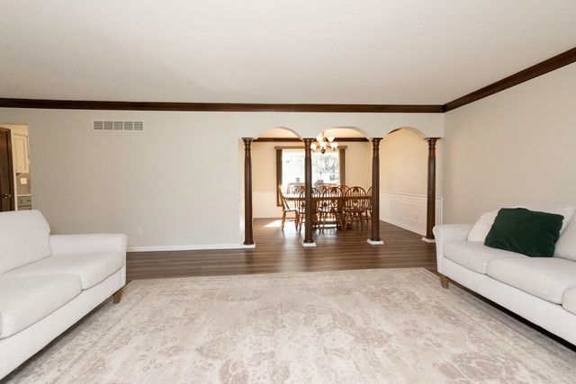 3715 SW 29th Street, Des Moines, IA 50321