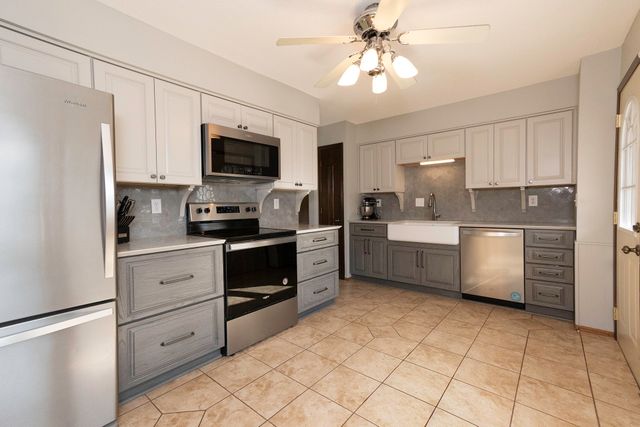 3715 SW 29th Street, Des Moines, IA 50321