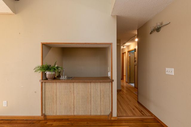 626 E 11th Street, Springfield, MO 65807