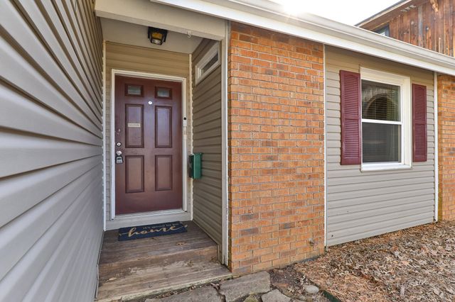 626 E 11th Street, Springfield, MO 65807