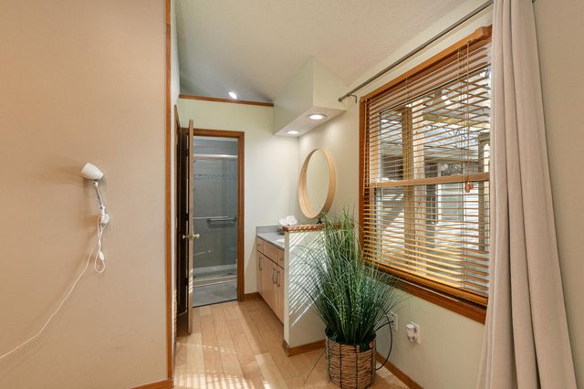 626 E 11th Street, Springfield, MO 65807