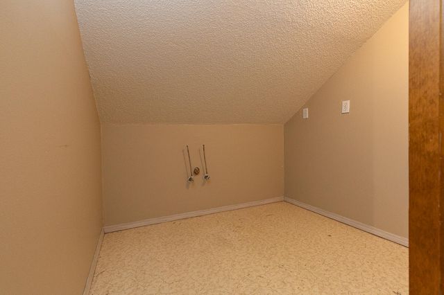 626 E 11th Street, Springfield, MO 65807