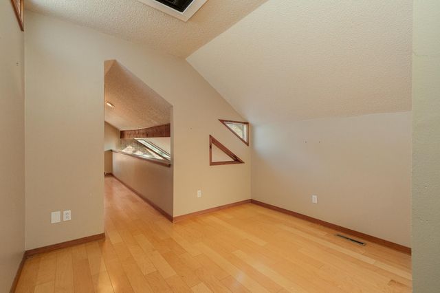 626 E 11th Street, Springfield, MO 65807