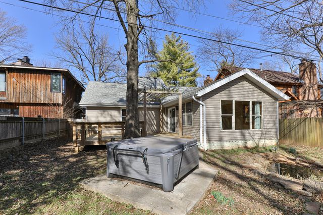 626 E 11th Street, Springfield, MO 65807