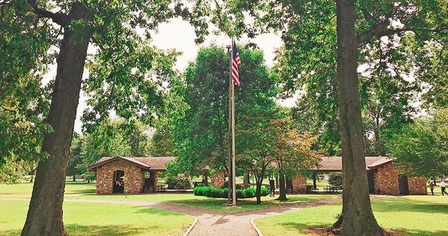 626 E 11th Street, Springfield, MO 65807