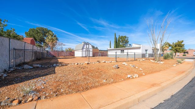 248 MEADOWS Drive, Sierra Vista, AZ 85635