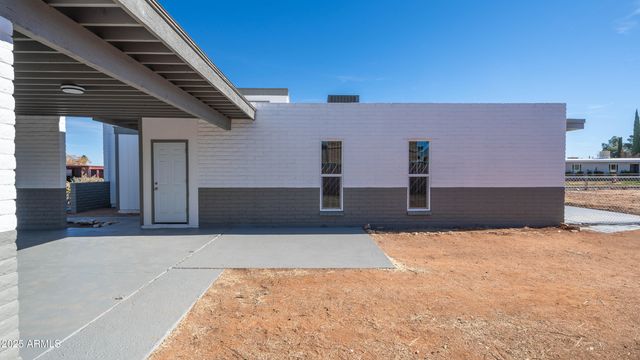 248 MEADOWS Drive, Sierra Vista, AZ 85635