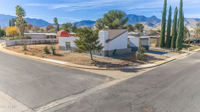 248 MEADOWS Drive, Sierra Vista, AZ 85635