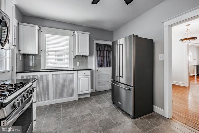 618 GEORGES LN, Ardmore, PA 19003