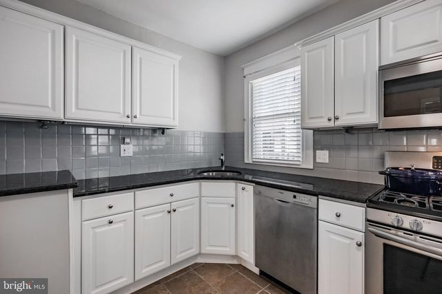 618 GEORGES LN, Ardmore, PA 19003