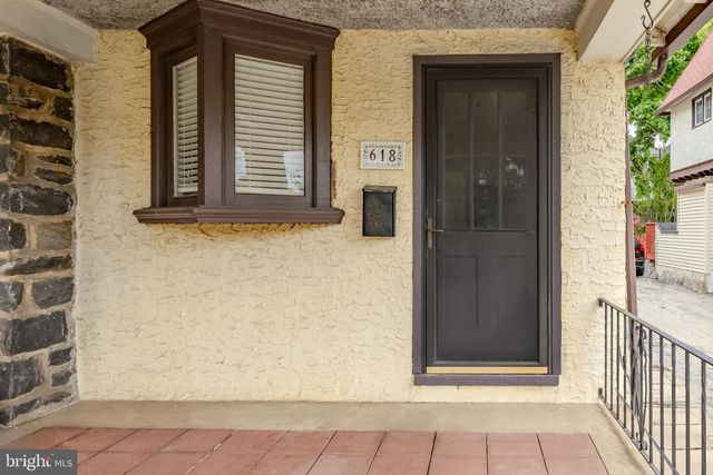 618 GEORGES LN, Ardmore, PA 19003