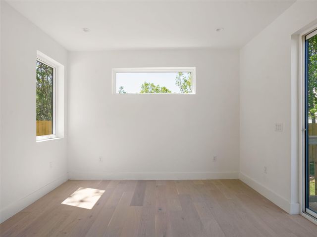 2609 Davis LN 2, Austin, TX 78745