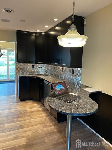 105 thoreau Drive, Plainsboro, NJ 08536