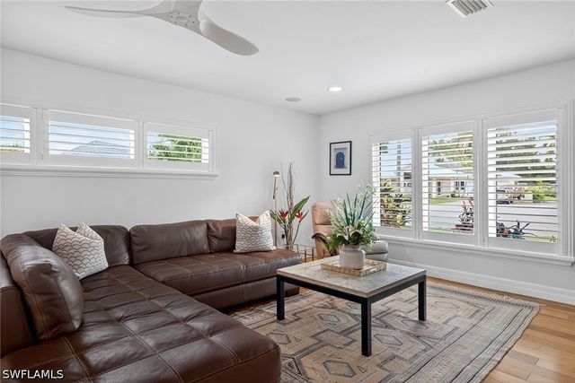 8390 Riviera AVE, Fort Myers, FL 33919