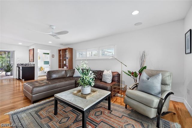 8390 Riviera AVE, Fort Myers, FL 33919