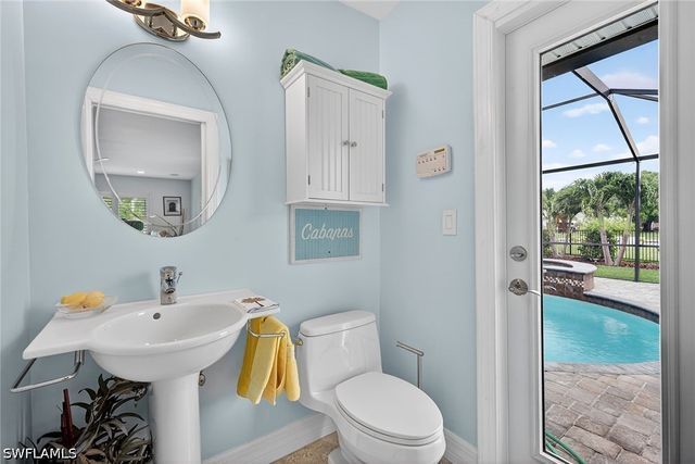 8390 Riviera AVE, Fort Myers, FL 33919