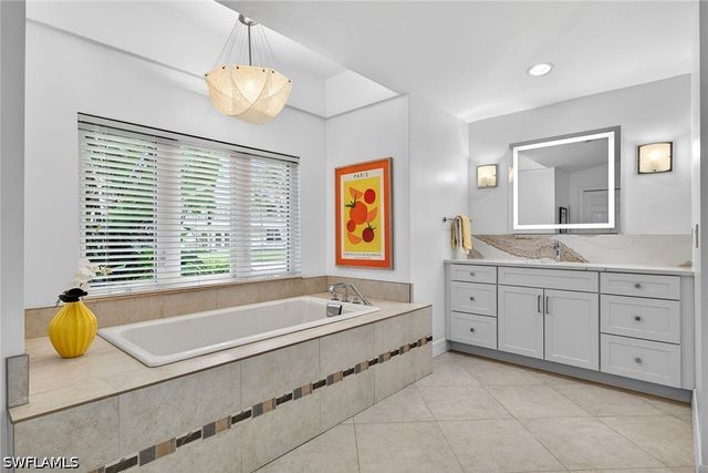 8390 Riviera AVE, Fort Myers, FL 33919