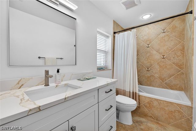 8390 Riviera AVE, Fort Myers, FL 33919