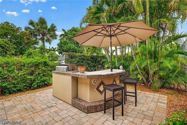 8390 Riviera AVE, Fort Myers, FL 33919