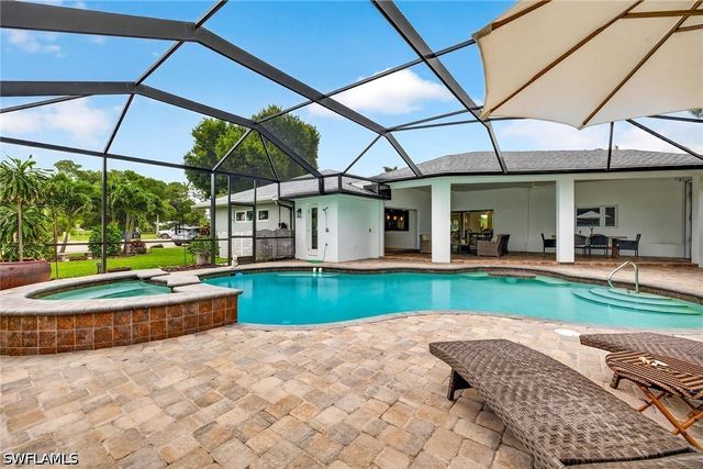 8390 Riviera AVE, Fort Myers, FL 33919
