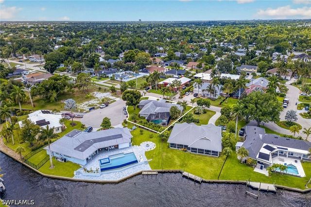 8390 Riviera AVE, Fort Myers, FL 33919