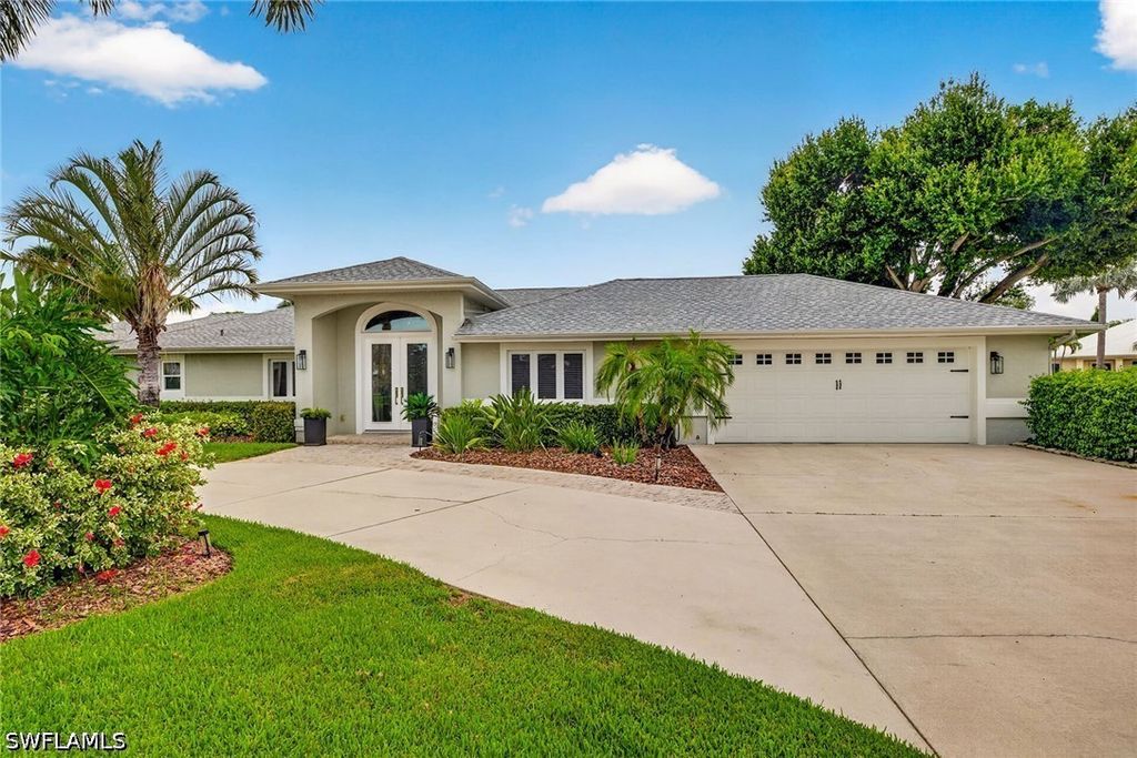 8390 Riviera AVE, Fort Myers, FL 33919