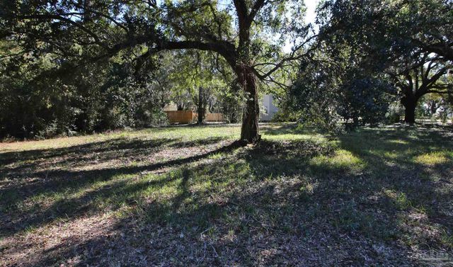 2018 Eventide Rd, Milton, FL 32583