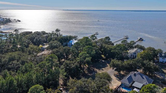 2018 Eventide Rd, Milton, FL 32583