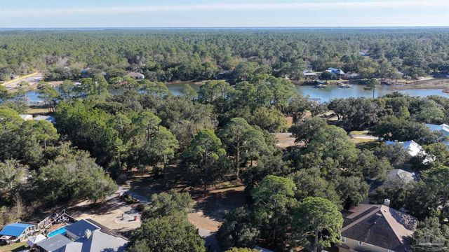 2018 Eventide Rd, Milton, FL 32583