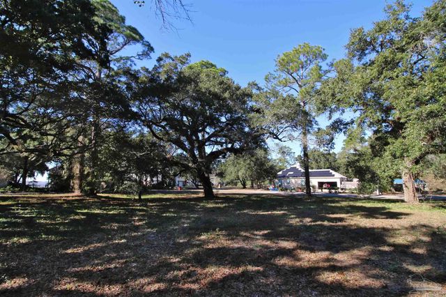 2018 Eventide Rd, Milton, FL 32583