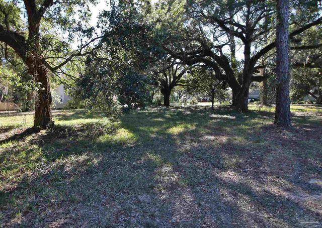 2018 Eventide Rd, Milton, FL 32583