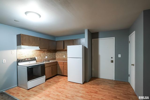 1312 E WILSON Avenue, Peoria, IL 61603