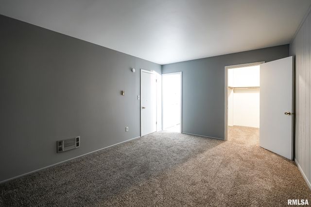 1312 E WILSON Avenue, Peoria, IL 61603