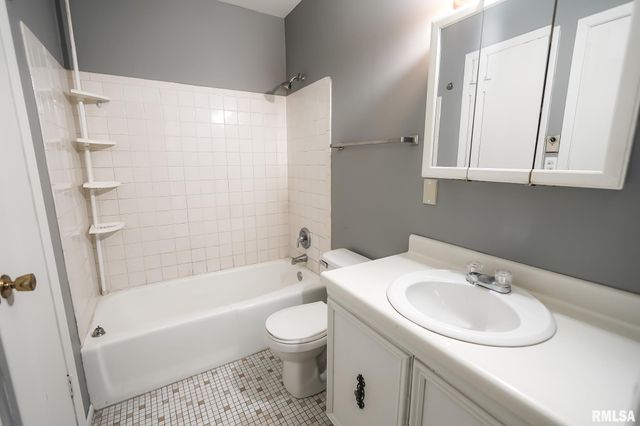 1312 E WILSON Avenue, Peoria, IL 61603