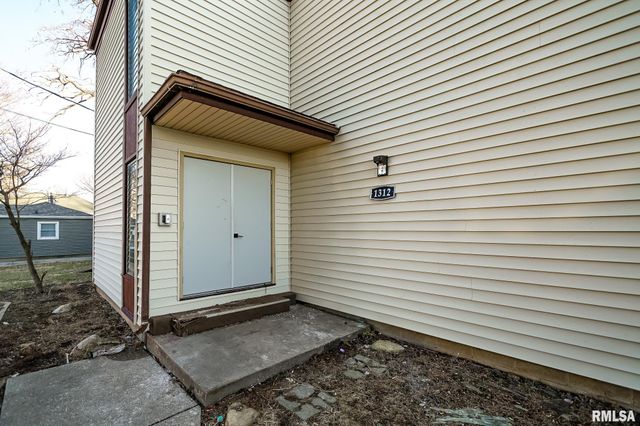 1312 E WILSON Avenue, Peoria, IL 61603
