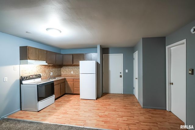 1312 E WILSON Avenue, Peoria, IL 61603