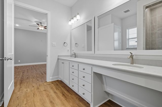 4815 Beaver Creek Drive, Arlington, TX 76005