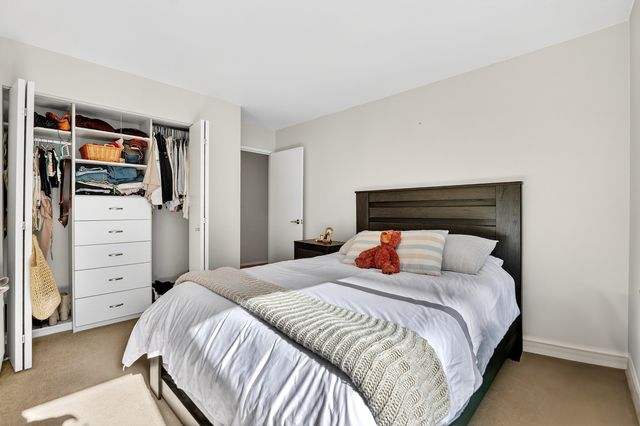 211 E ohio Street 2514, Chicago, IL 60611