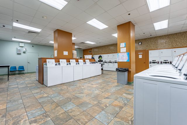 211 E ohio Street 2514, Chicago, IL 60611