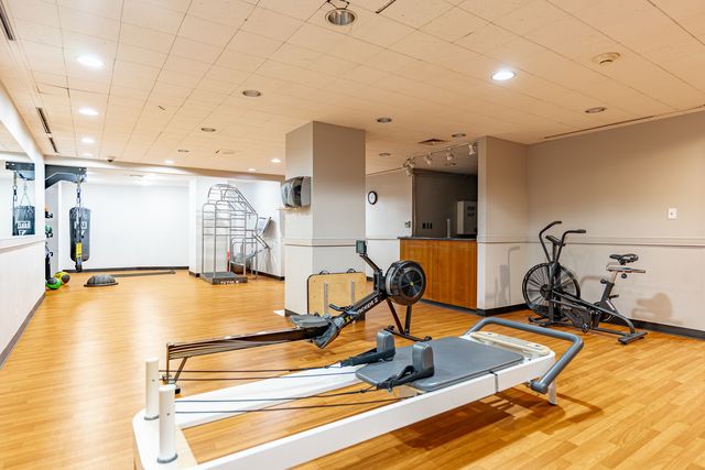 211 E ohio Street 2514, Chicago, IL 60611