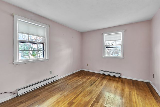 8 Whalen Rd, Hopkinton, MA 01748